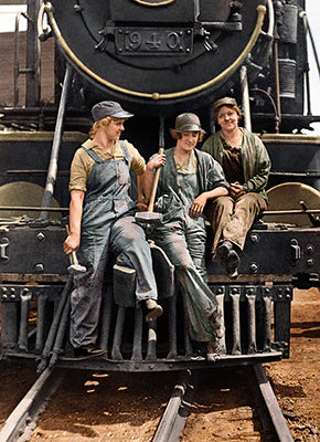 Avanti - Female Train Workers Encouragement Card