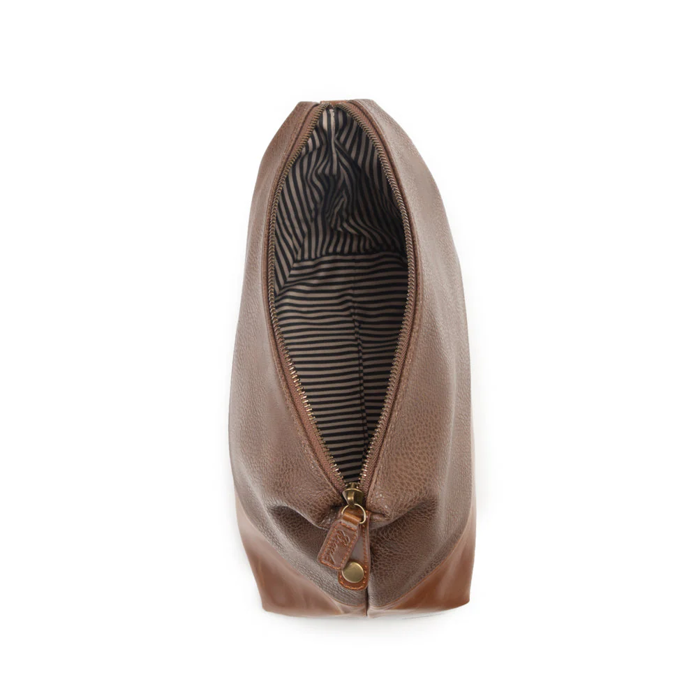 Brouk & Co - The Oxford Toiletry Bag - Image 4
