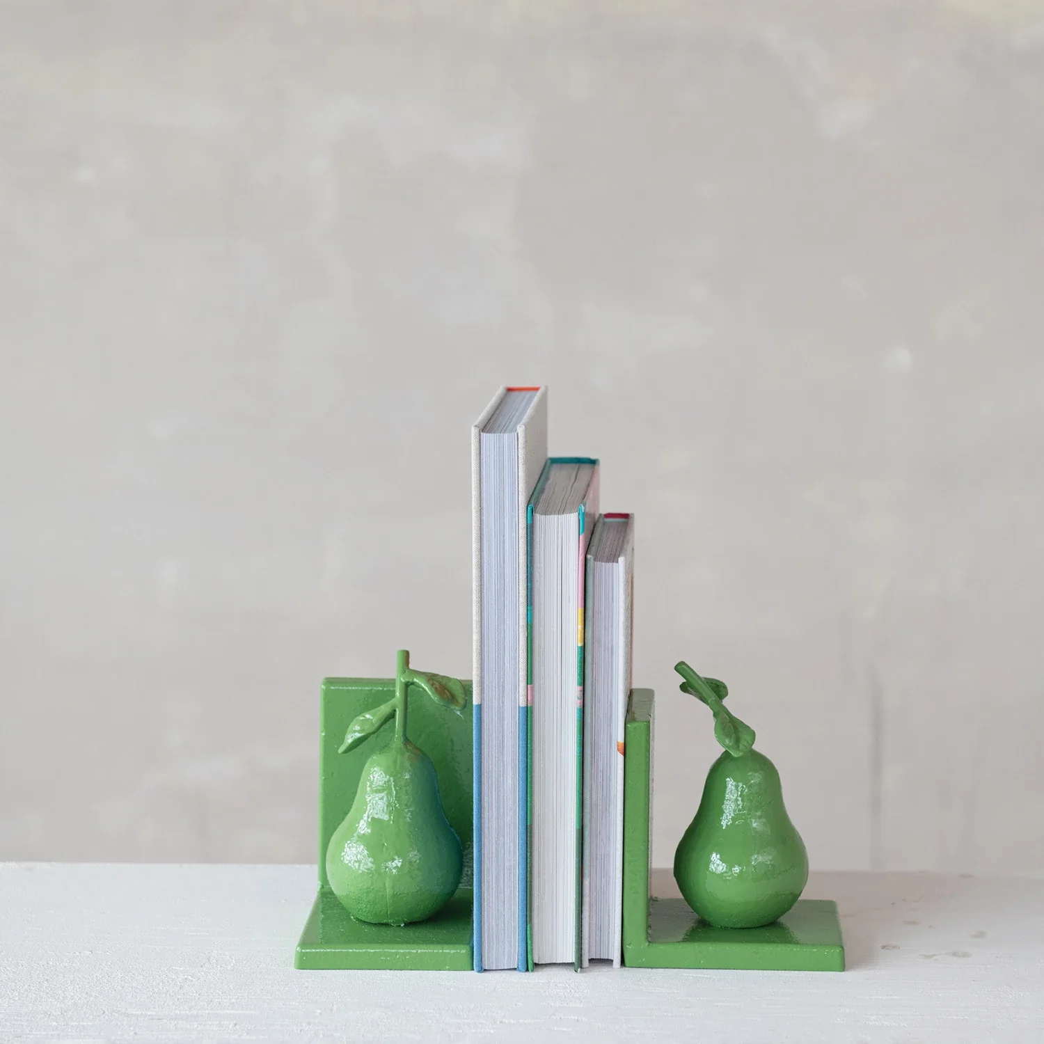 Creative Co-op - Cast Iron Pear Bookends