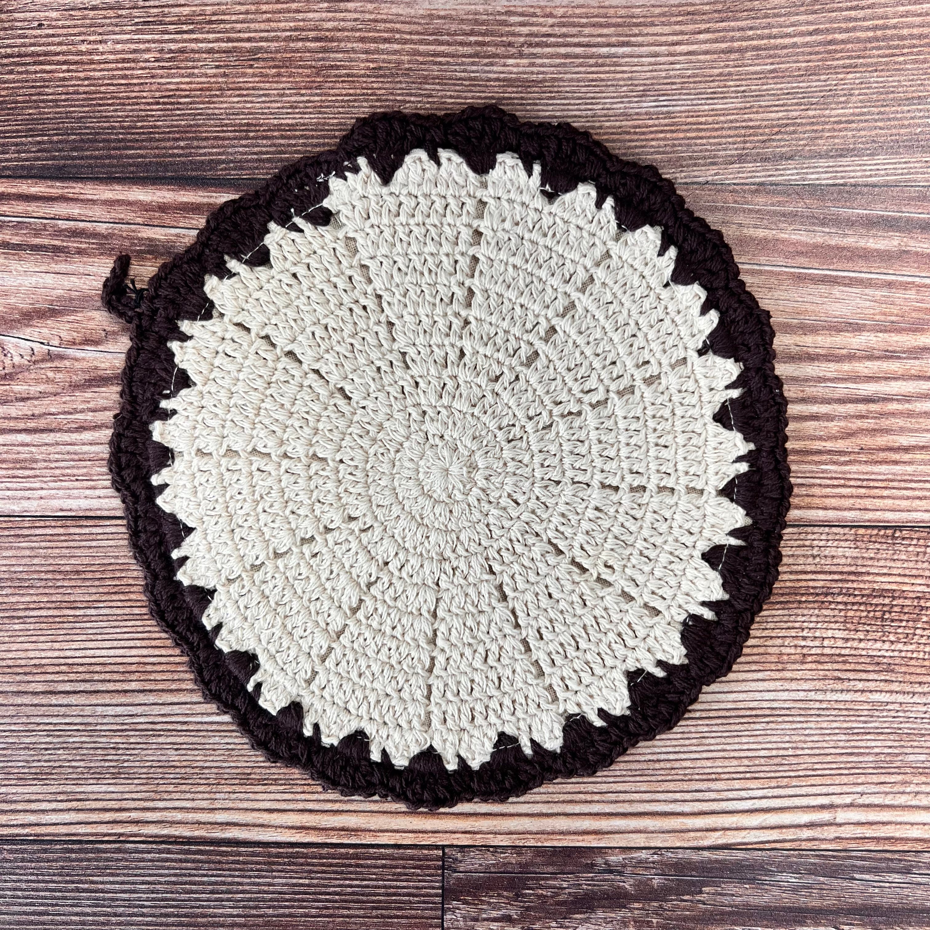 Creative Co-op - Crocheted Pot Holder - Image 4