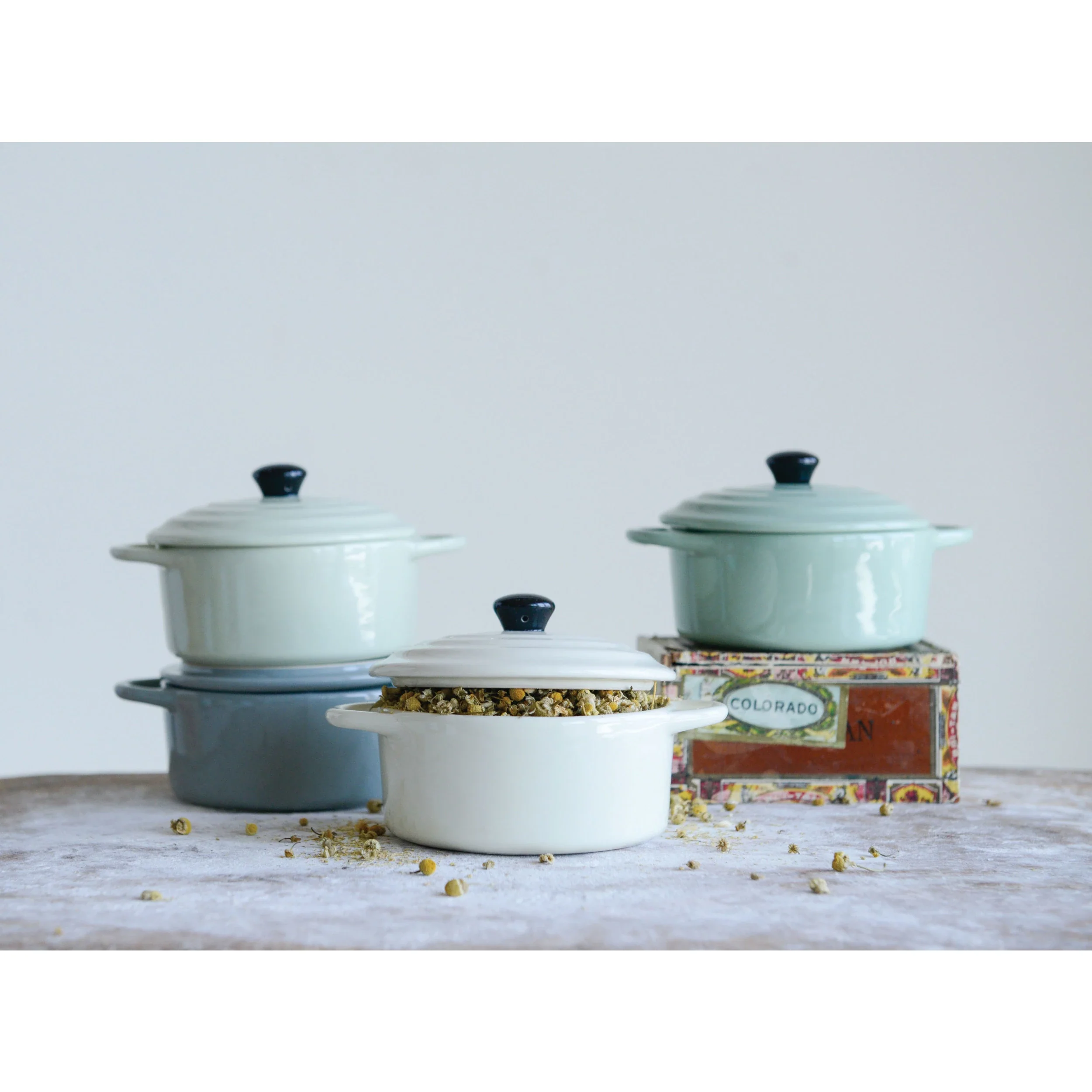 Creative Co-op - Mini Stoneware Baker with Lid