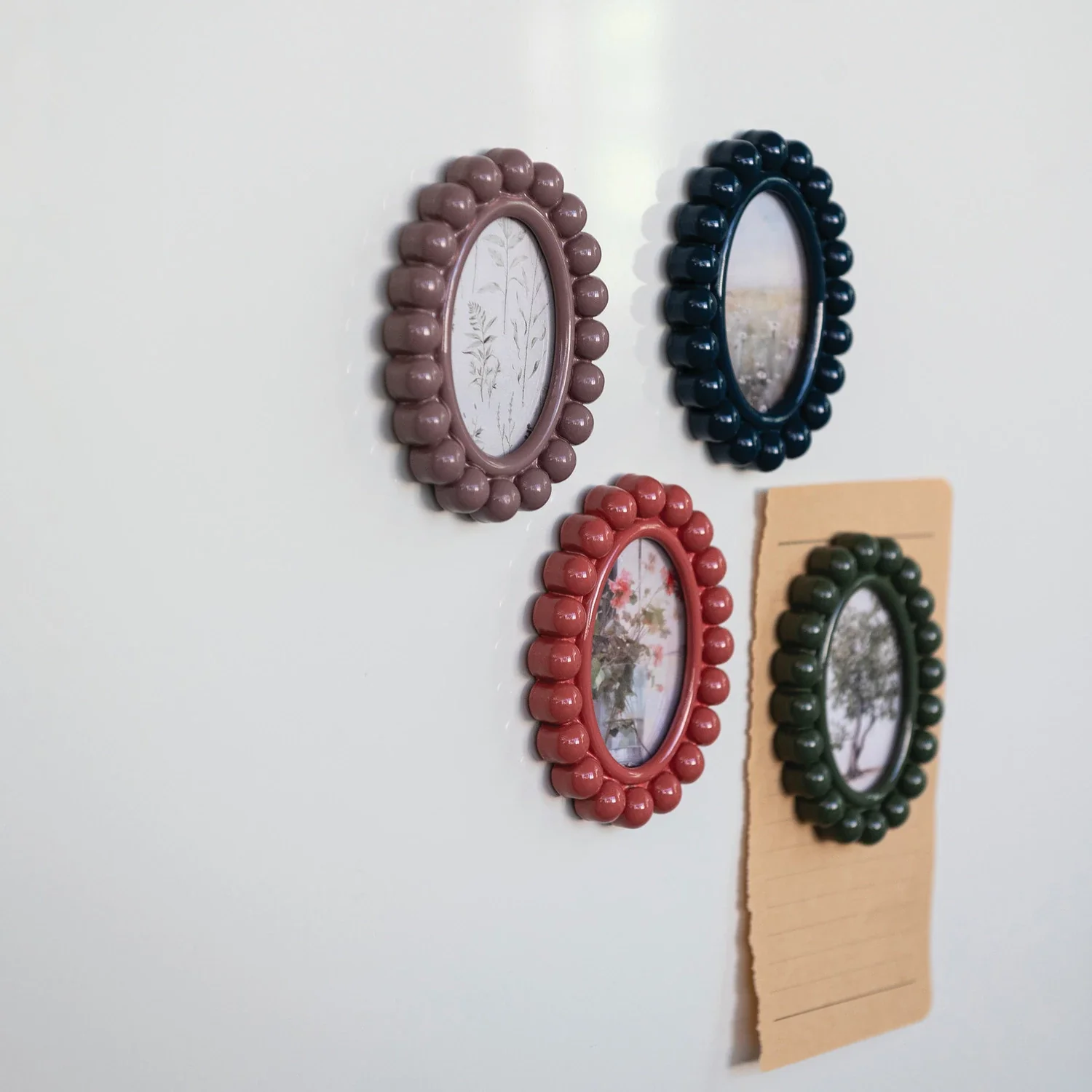 Creative Co-op - Resin Ball Photo Frame Magnet