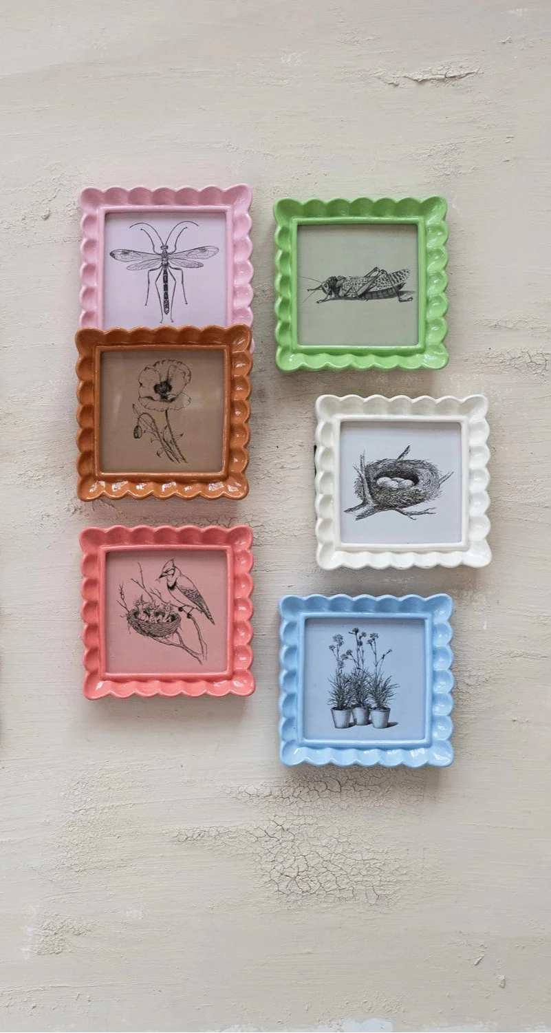 Creative Co-op - Ruffled Photo Frame