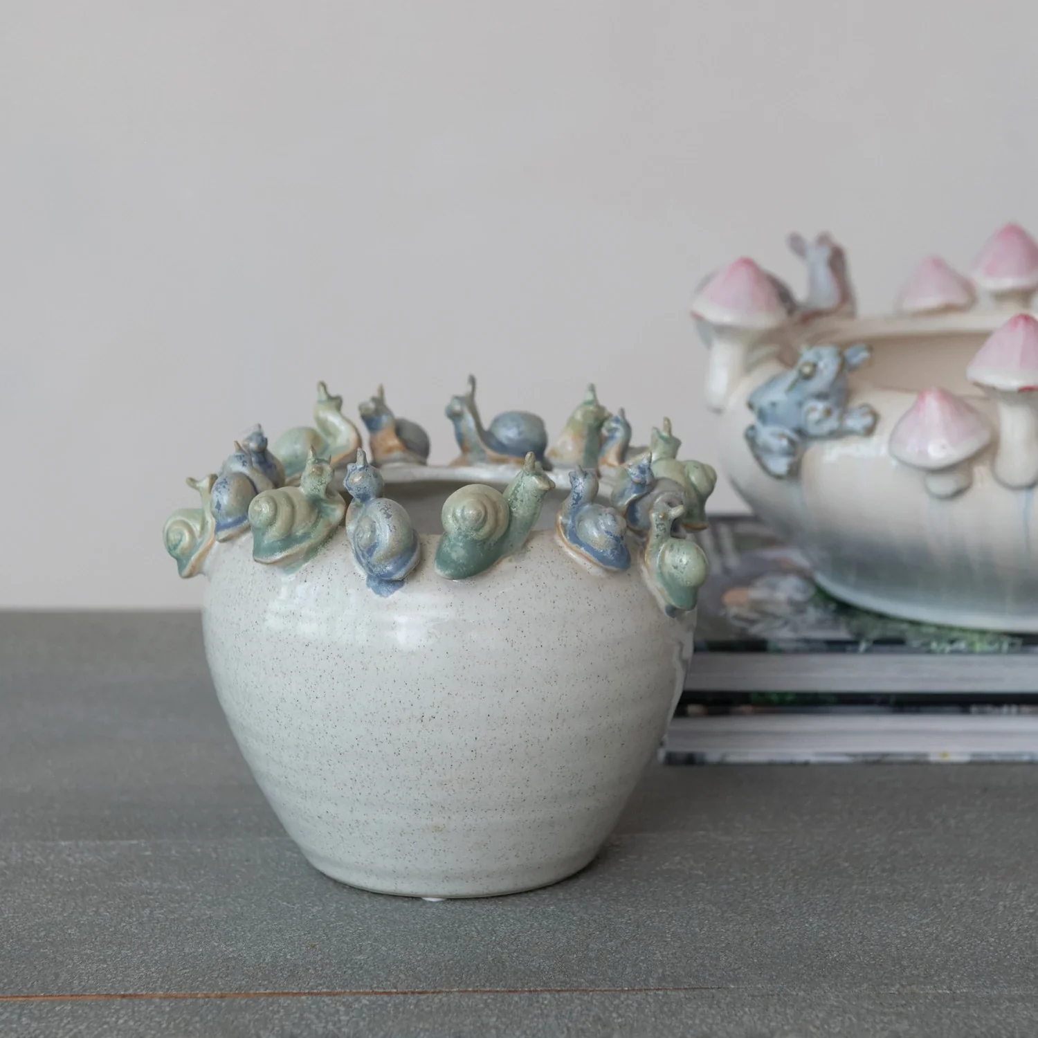 Creative Co-op - Stoneware Planter with Snails on Rim