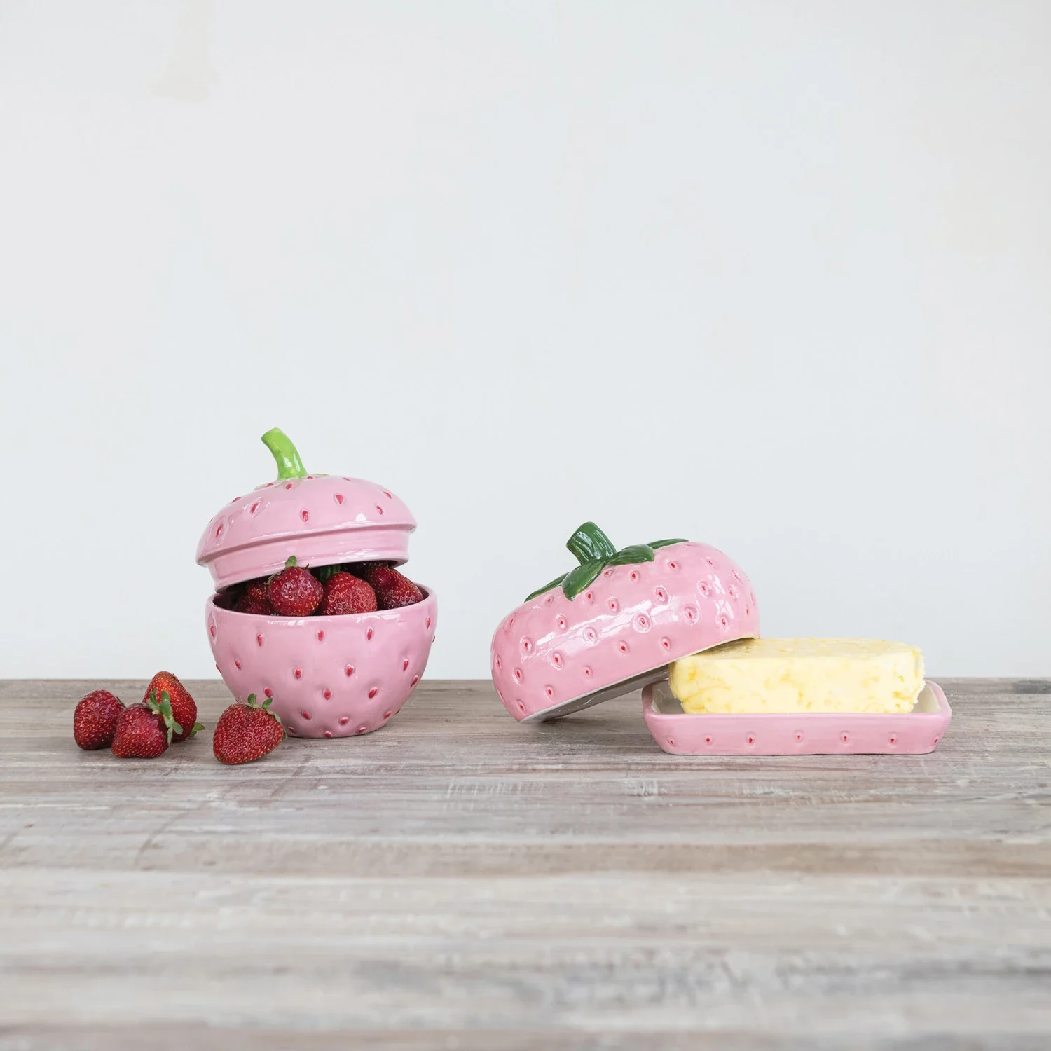 Creative Co-op - Strawberry Shaped Butter Dish