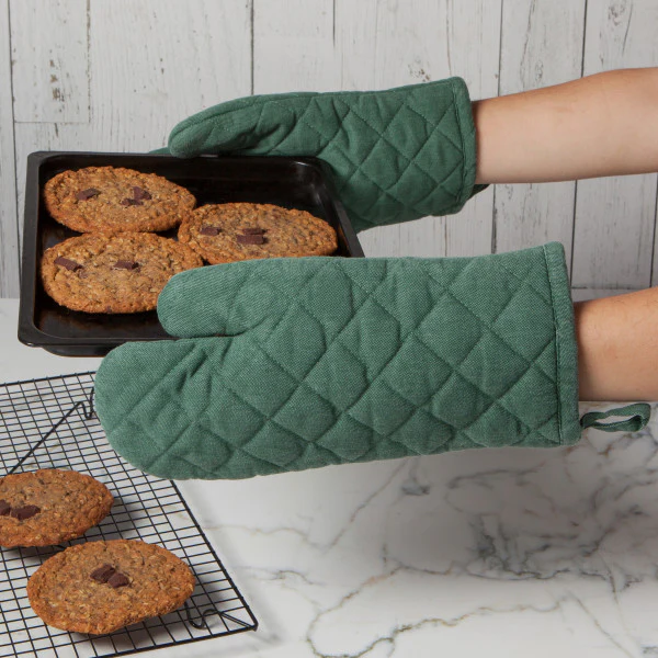 Danica - Heirloom Stonewash Oven Mitt, Jade - Image 2