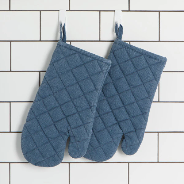 Danica - Heirloom Stonewash Oven Mitt, Midnight Blue - Image 3