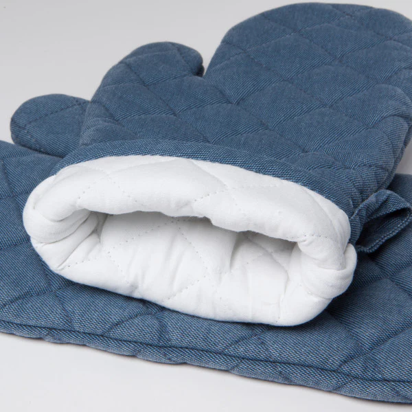 Danica - Heirloom Stonewash Oven Mitt, Midnight Blue - Image 4