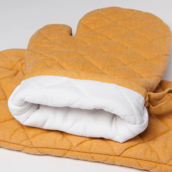 Danica - Heirloom Stonewash Oven Mitt, Ochre Gold - Image 4