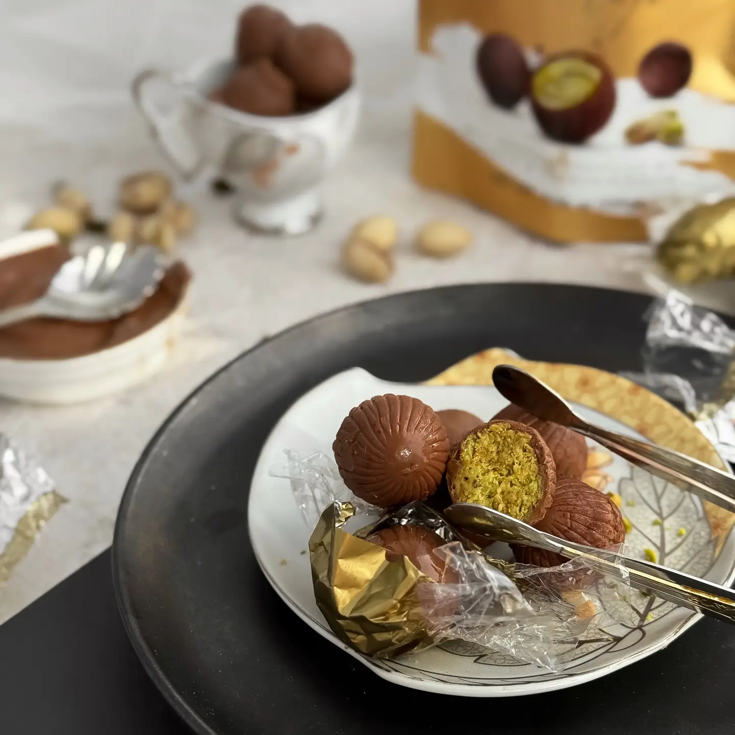 Dubai Chocolate Bites - Milk Chocolate Bites With Kadayif & Pistachio Cream - Image 2