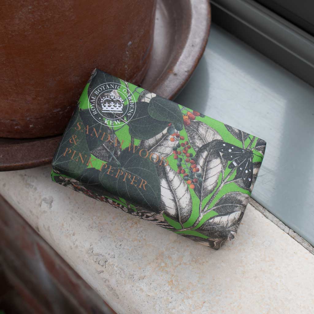 English Soap Company - Sandalwood & Pink Pepper Bar Soap - Image 3