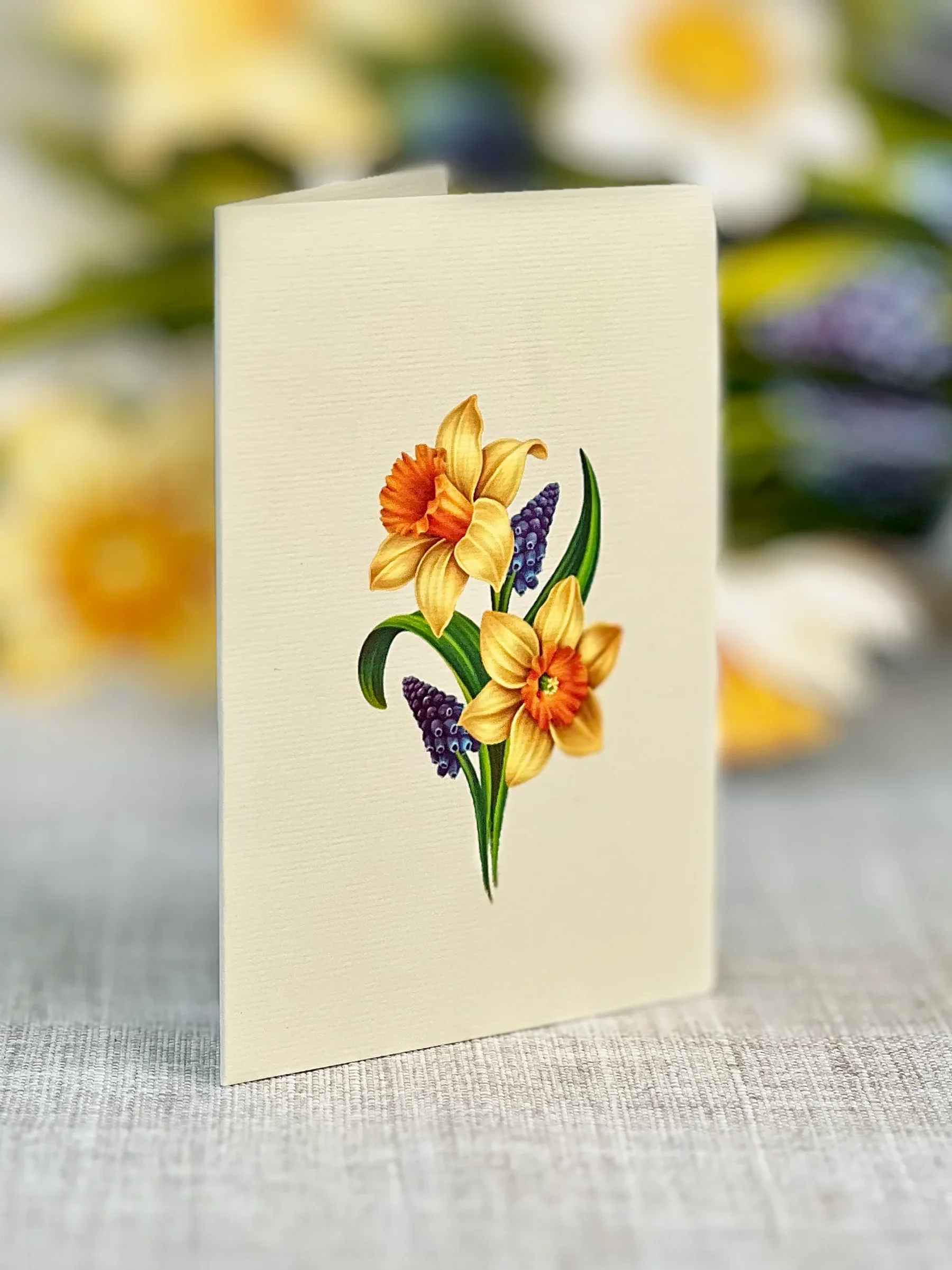 FreshCut Paper - Mini English Daffodils Pop-Up Card - Image 4