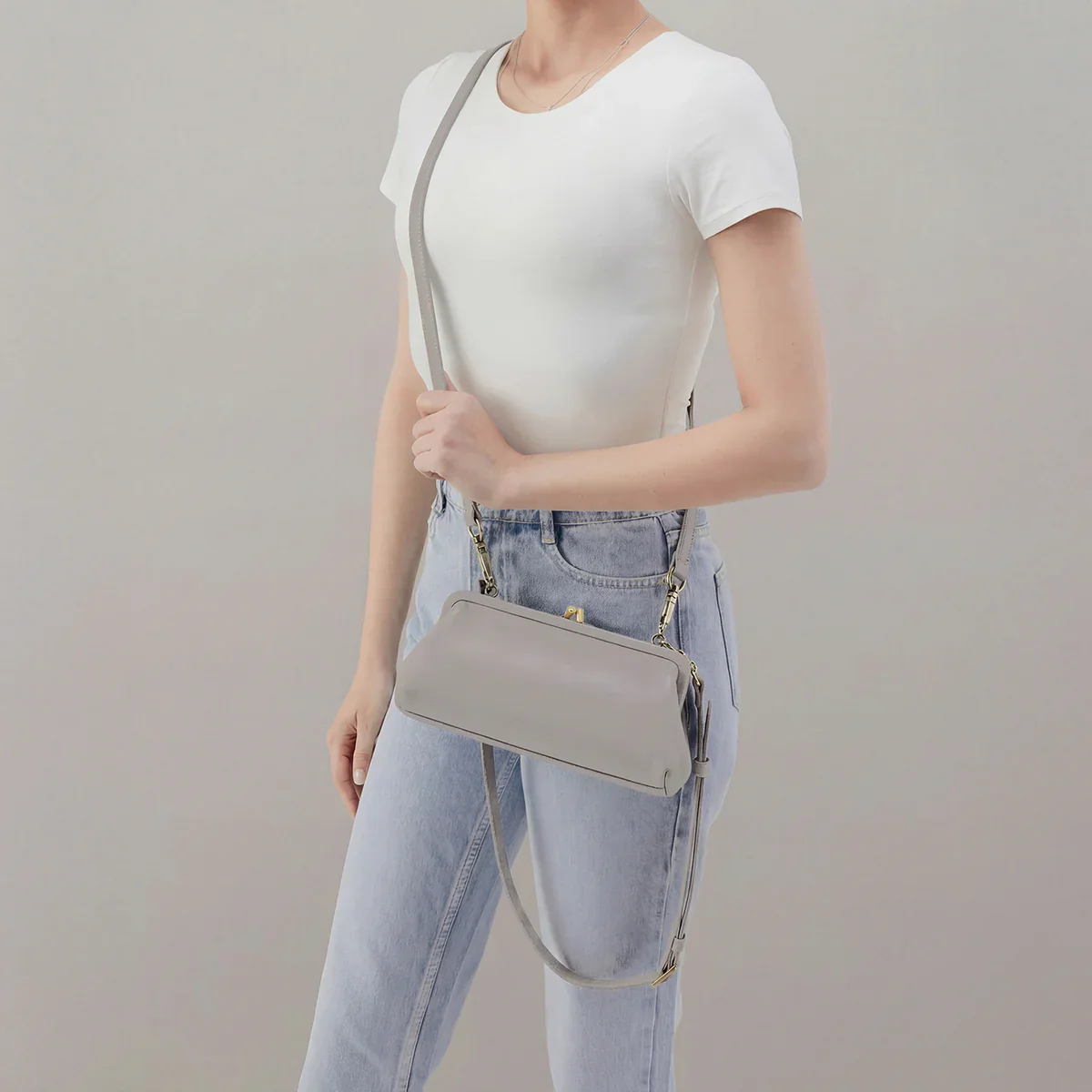 Hobo - Alba Frame Small Shoulder Bag - Image 3