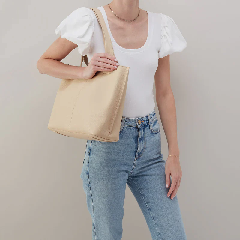 Hobo - Vida Tote - Image 11