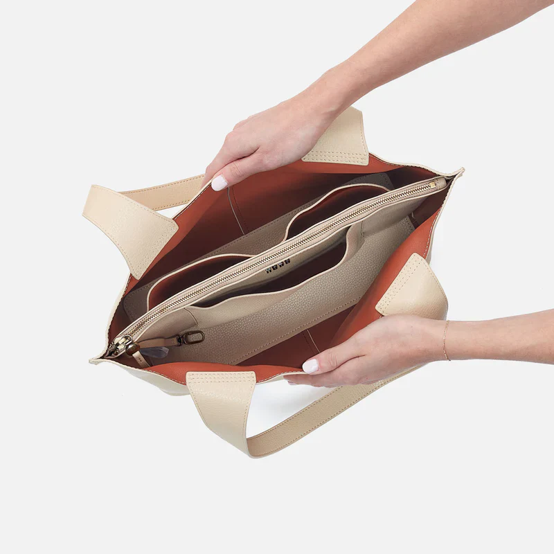 Hobo - Vida Tote - Image 12