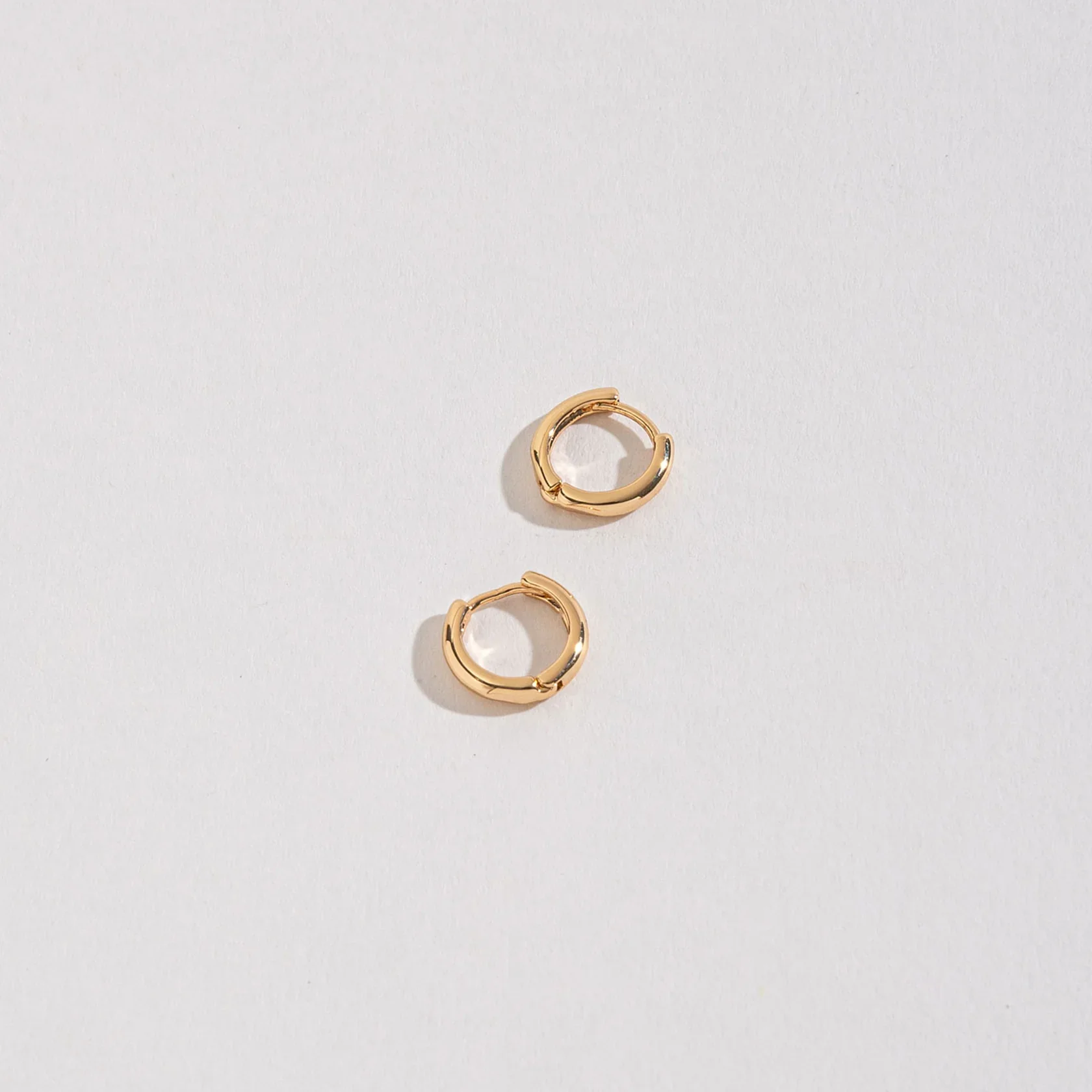Howard's - Gold Nickle-Free Hoops, Small