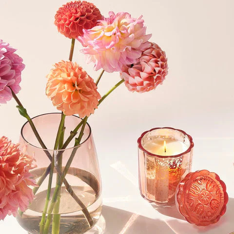 Illume - Blood Orange Dahlia Flourish Glass Candle - Image 2