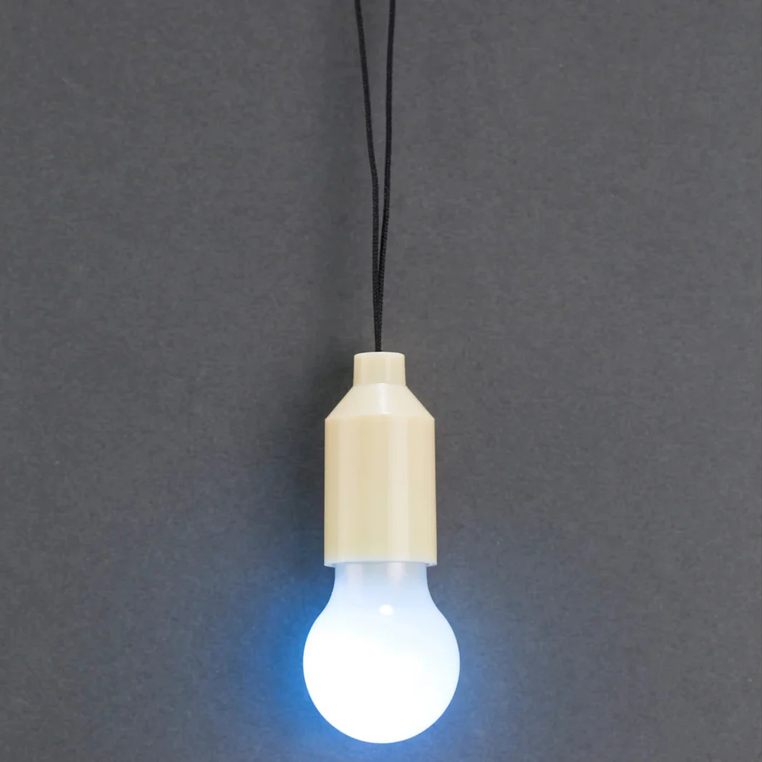 Kikkerland - Mini Pull Light - Image 3
