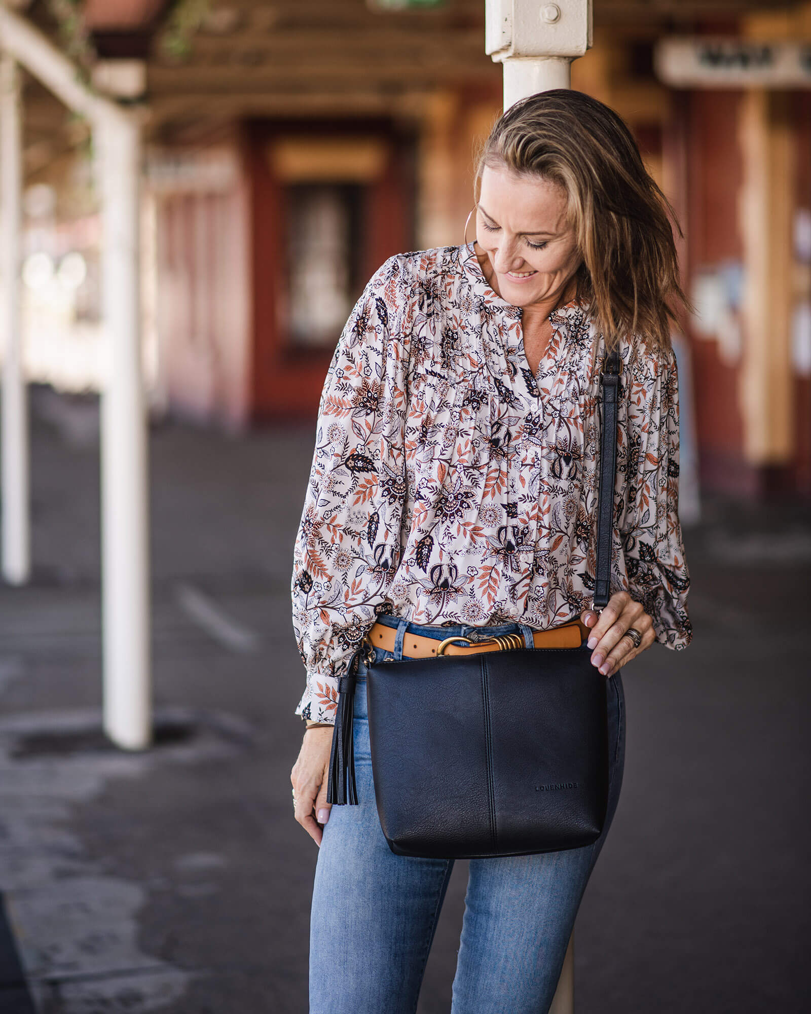 Louenhide - Daisy Crossbody Bag, Black - Image 2
