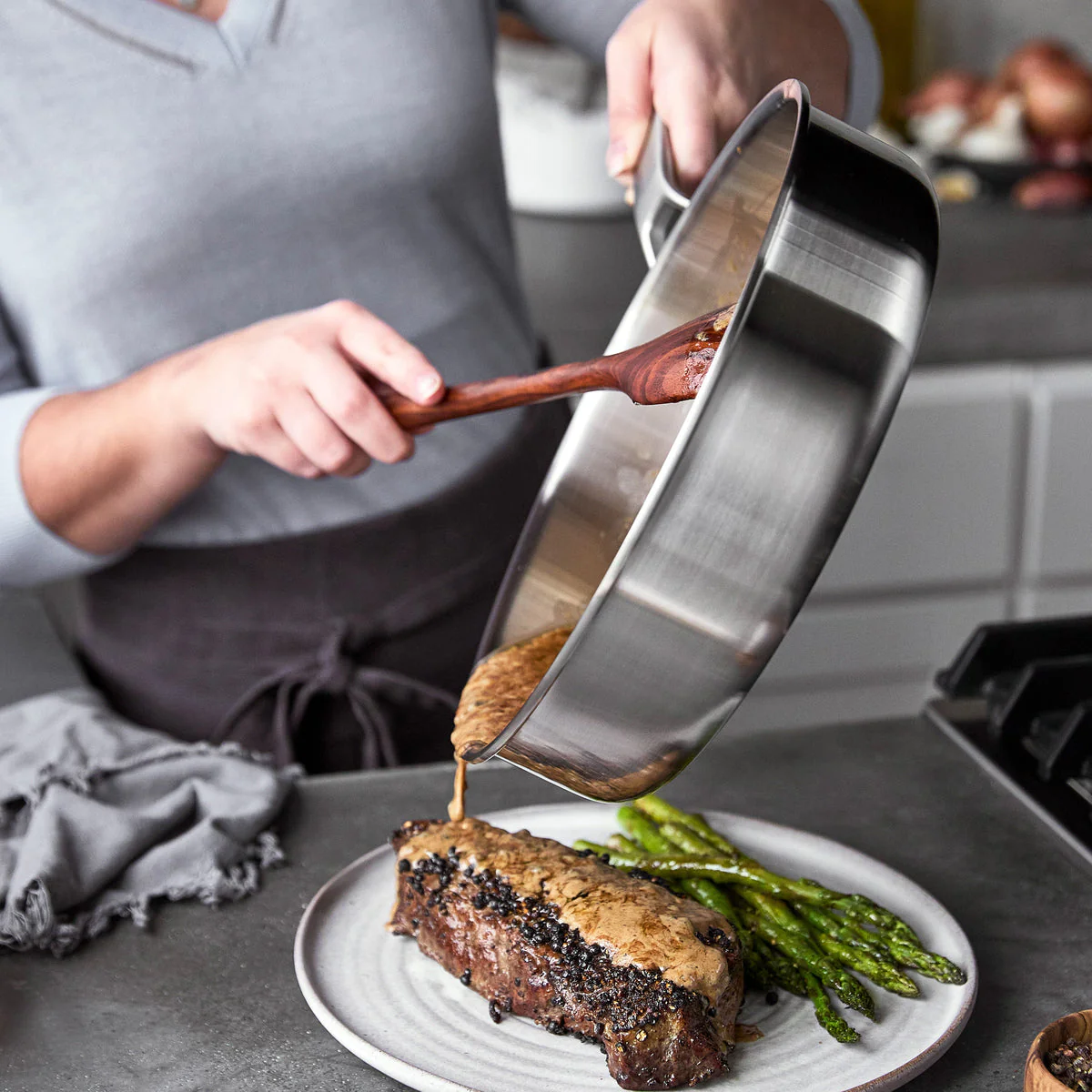 Merten & Storck - Stainless Steel Sauté Pan with Lid, 3.5 Quart - Image 4