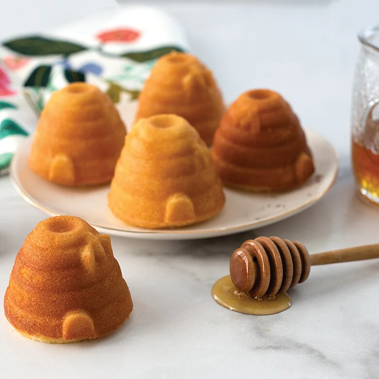 NordicWare - Beehive Cakelet Pan