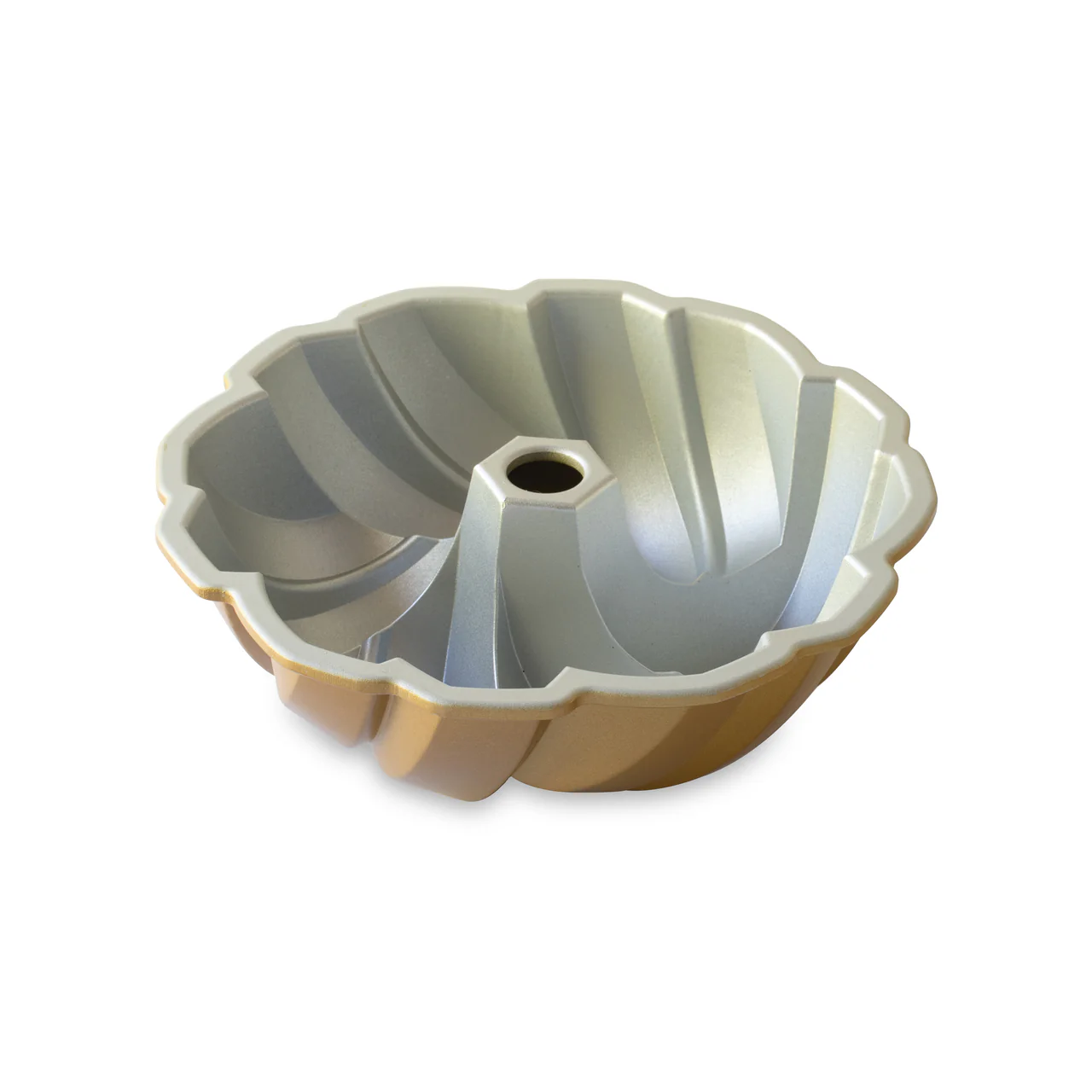 NordicWare - Braided Bundt Pan - Image 4