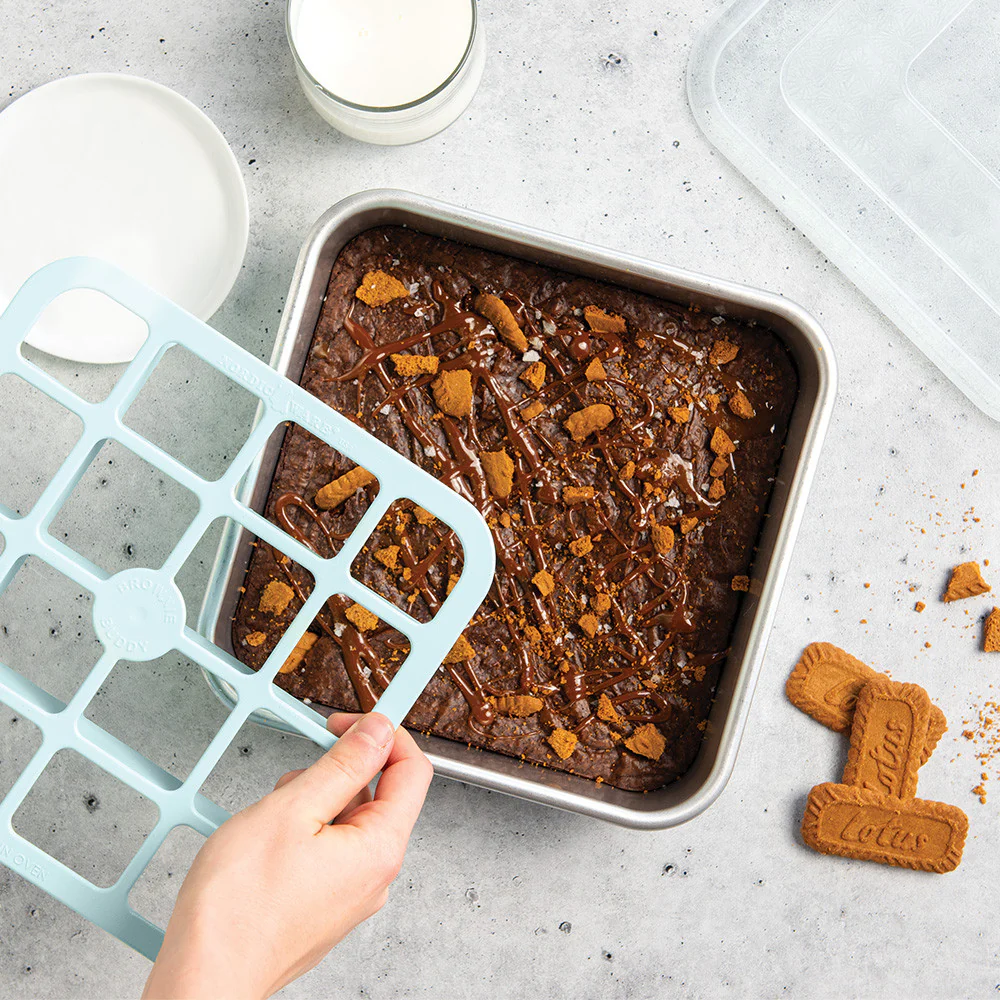 NordicWare - Brownie Buddy Baking Set - Image 2