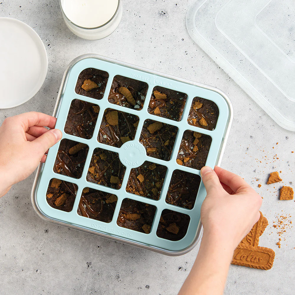 NordicWare - Brownie Buddy Baking Set - Image 3