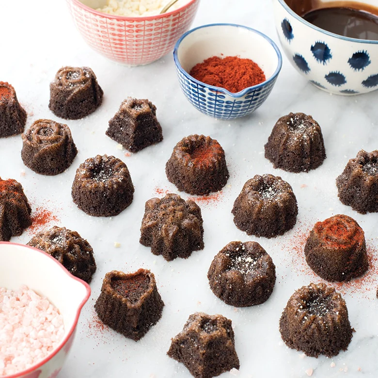 NordicWare - Bundt® Tea Cakes and Candies Pan - Image 2