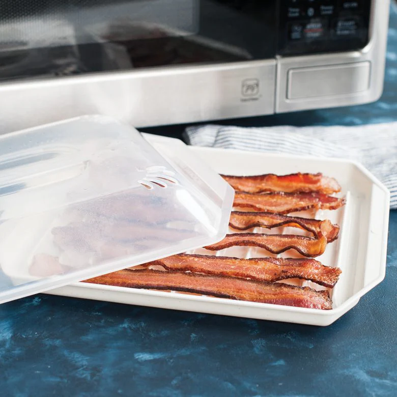 NordicWare - Compact Bacon Tray with Lid - Image 3