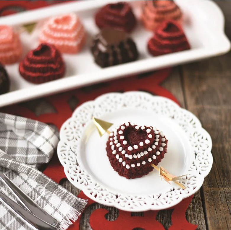 NordicWare - Tiered Heart Cakelet Pan - Image 4