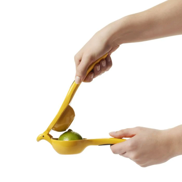 OXO - Good Grips Citrus Squeezer - Image 4
