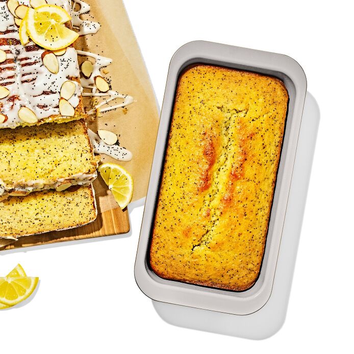 OXO - Good Grips Non-Stick Pro Ceramic Coated Metal Loaf Pan - Image 4