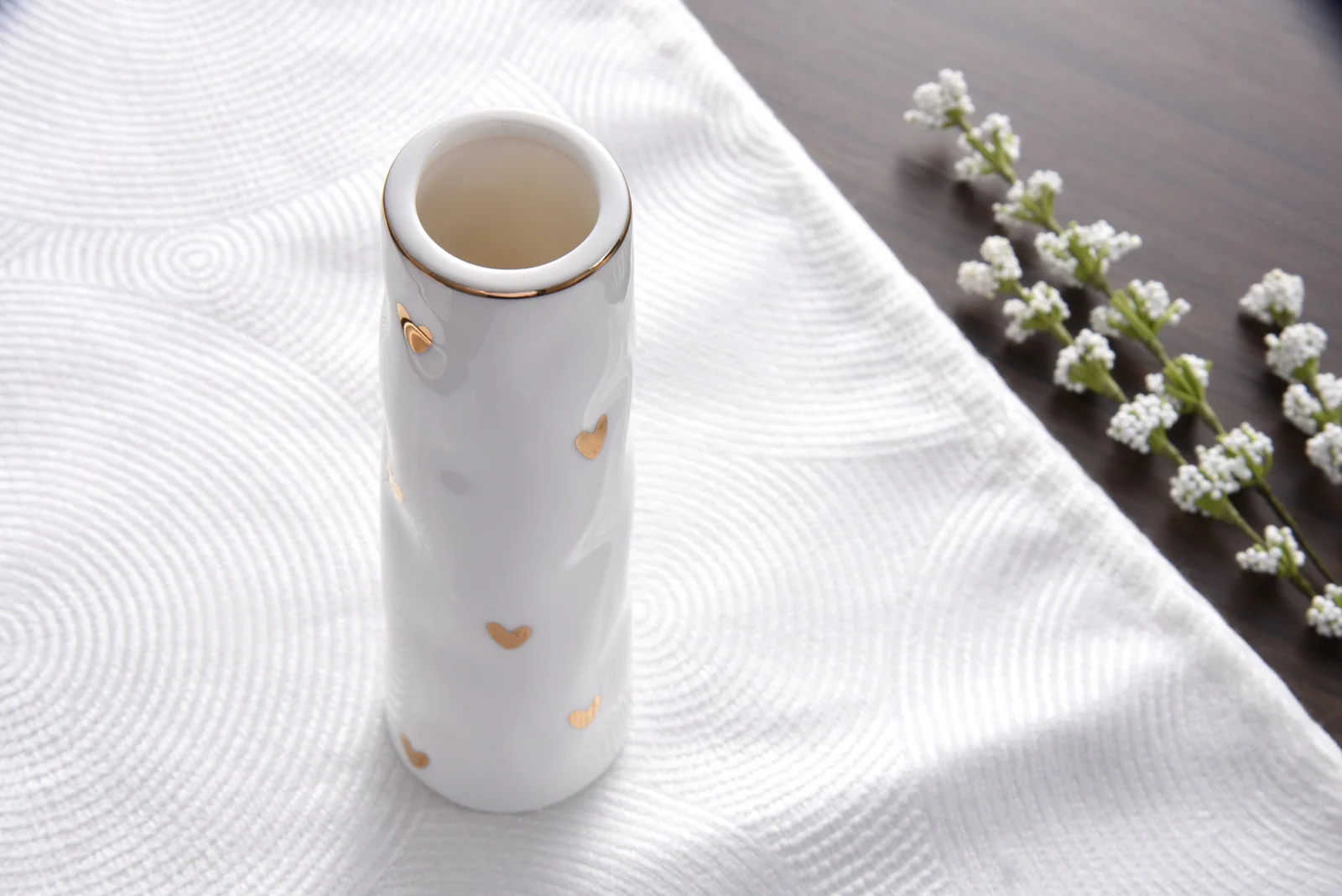 Pampa Bay - Heart Bud Vase - Image 3