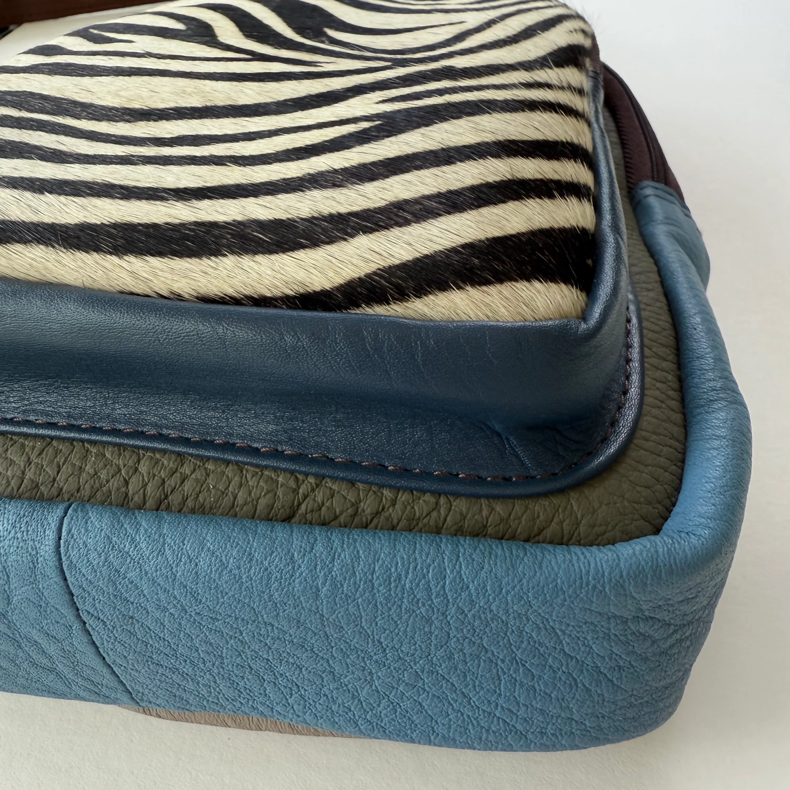 Soruka - Chloe Sling Bag, Berry - Image 3