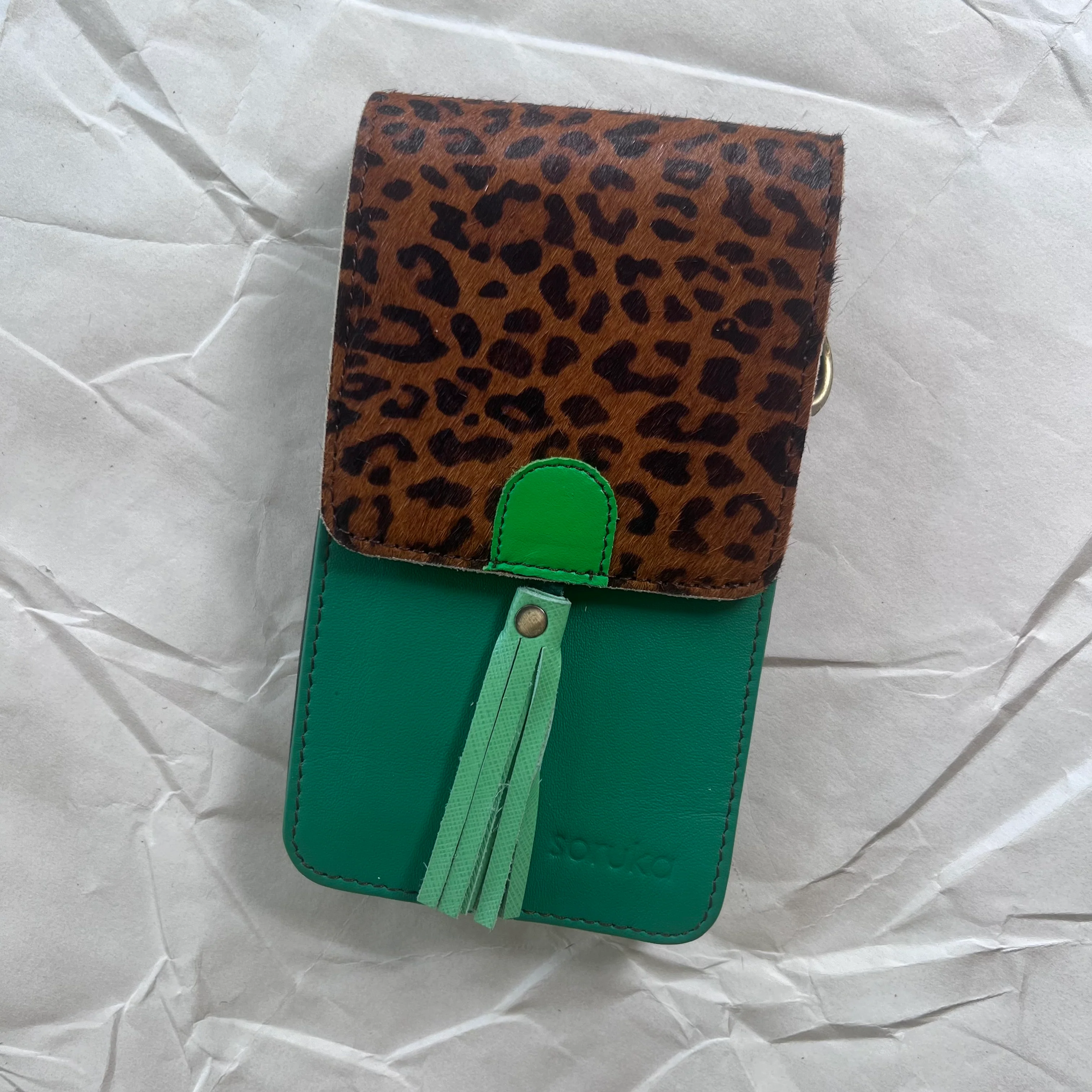 Soruka - Gia Phone Bag, Kelly
