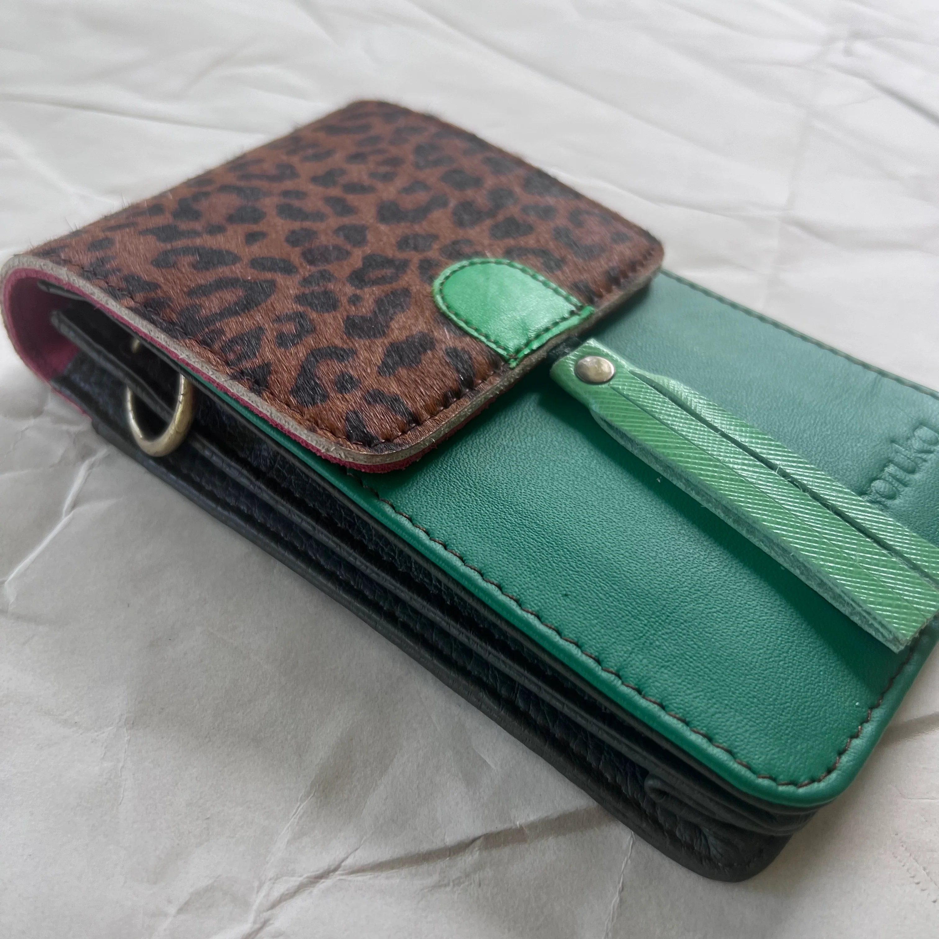 Soruka - Gia Phone Bag, Kelly - Image 3
