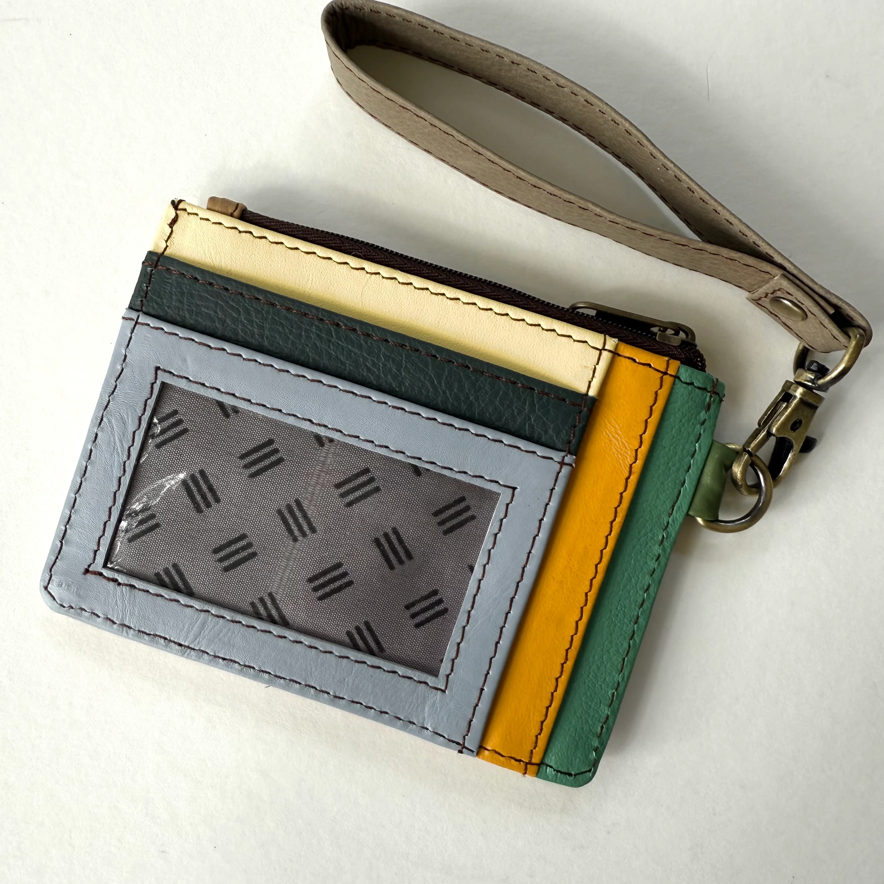Soruka - Gigi Cardholder Wristlet, Pink - Image 3