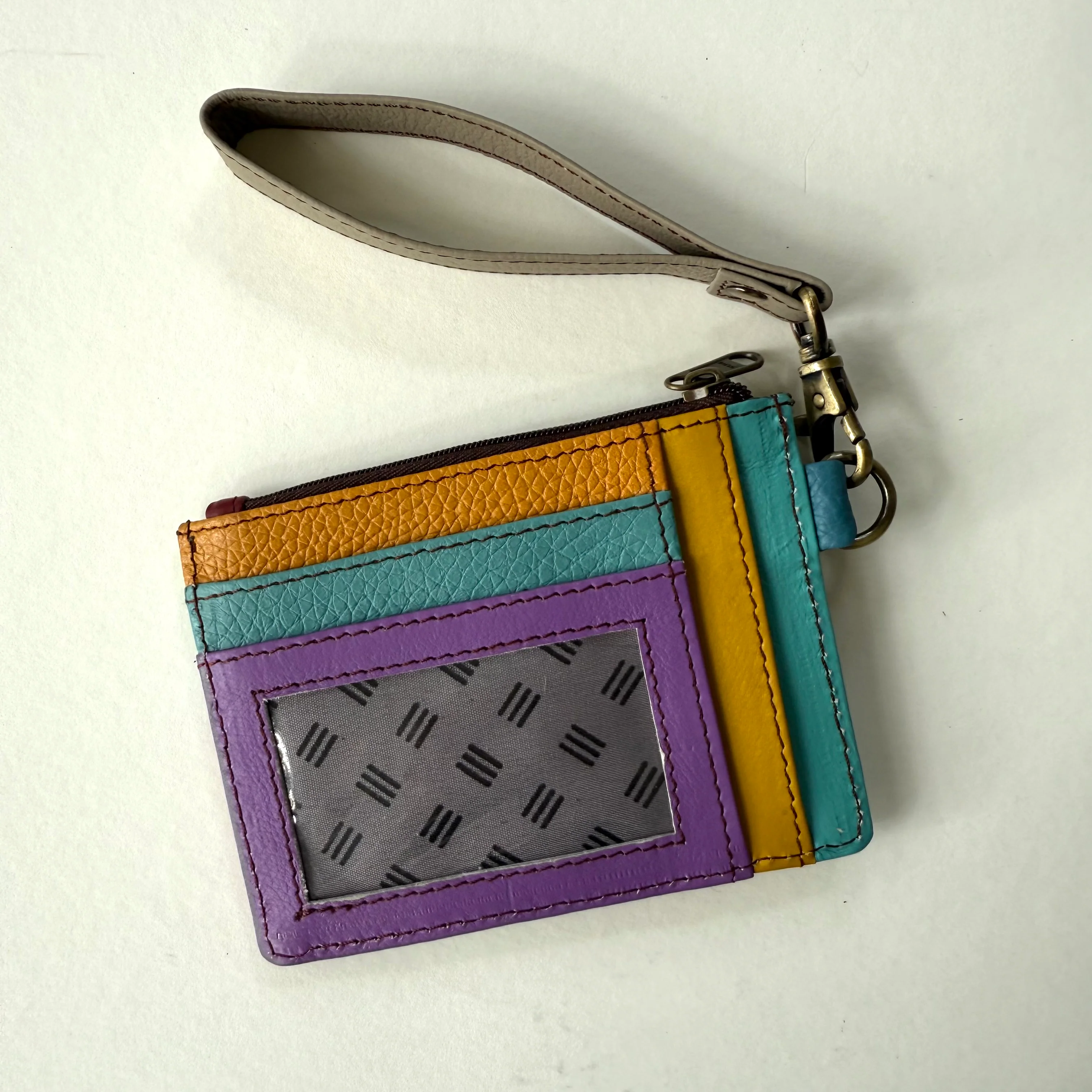 Soruka - Gigi Cardholder Wristlet, Red - Image 3