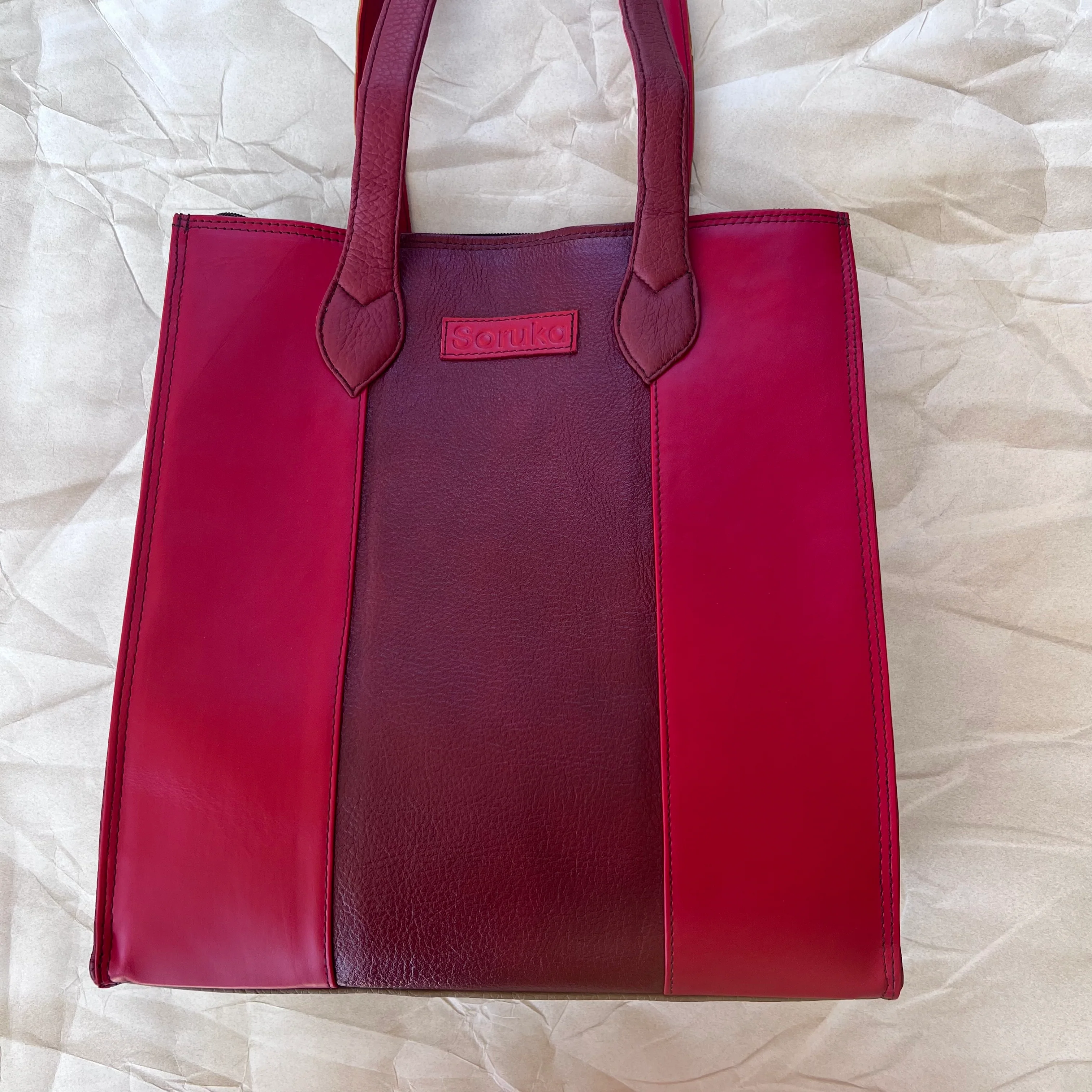 Soruka - Giselle Tote, Honey & Cranberry - Image 4