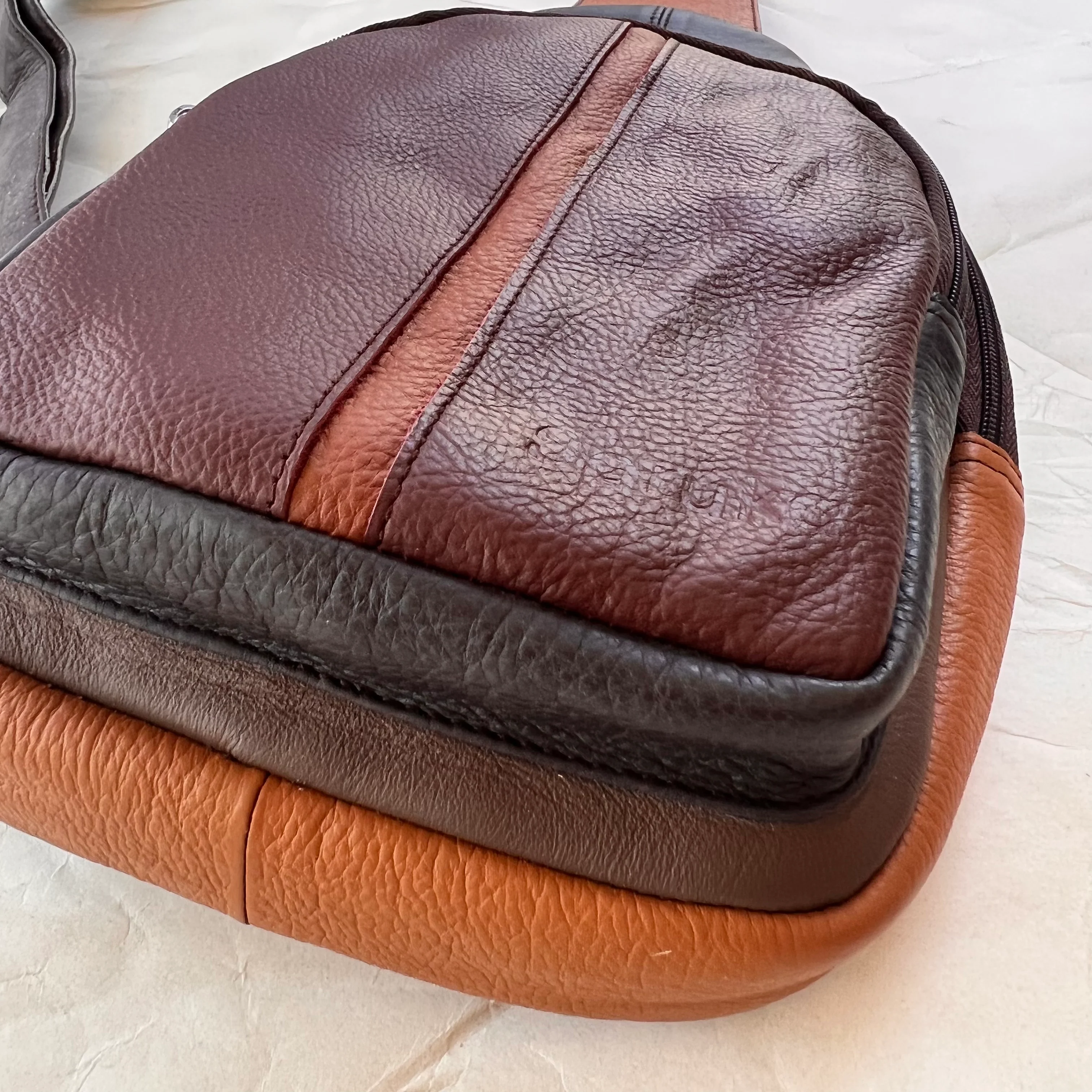 Soruka - Gregg Sling Bag, Burgundy - Image 3