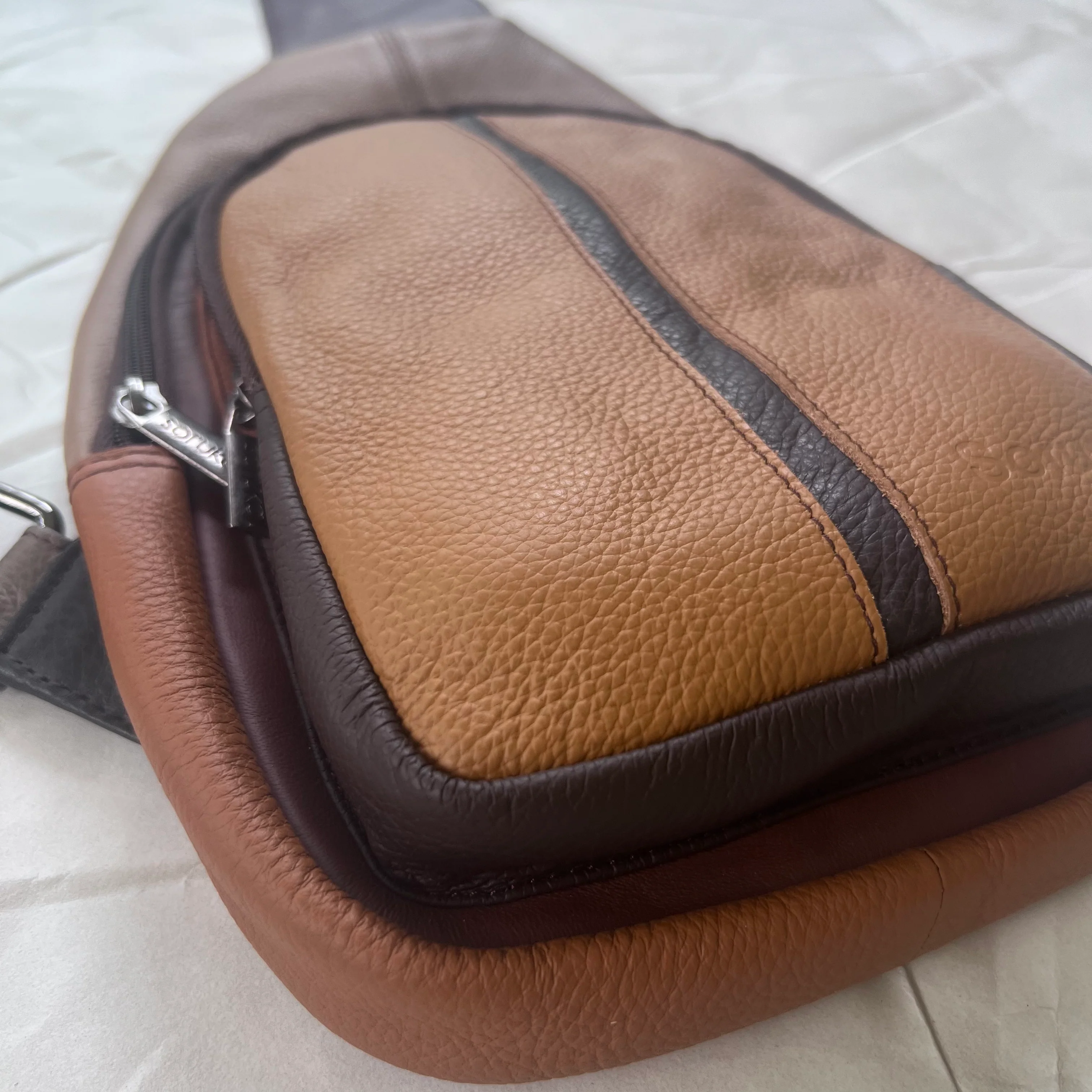 Soruka - Gregg Sling Bag, Copper - Image 2