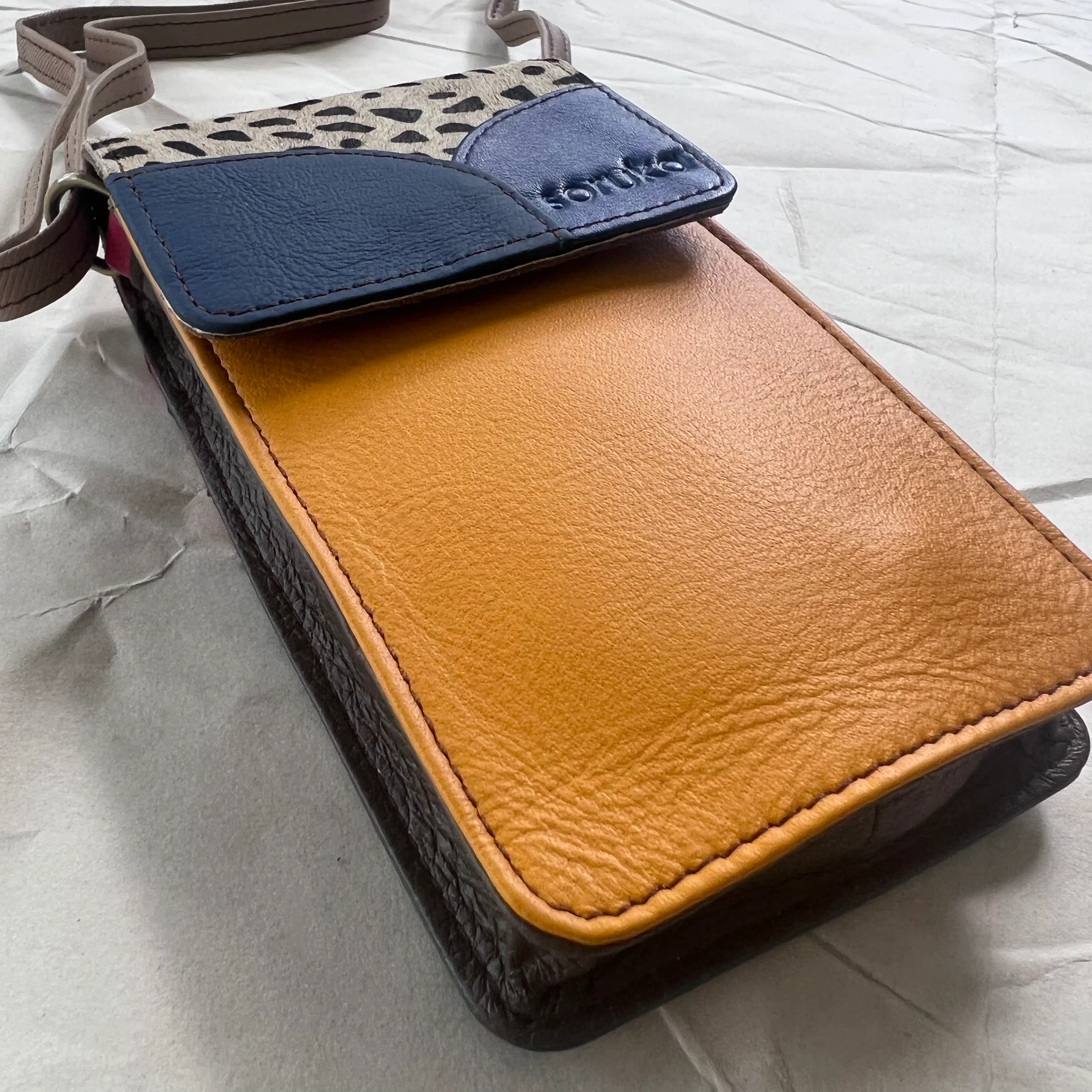 Soruka - Miley Phone Bag, Honey - Image 3