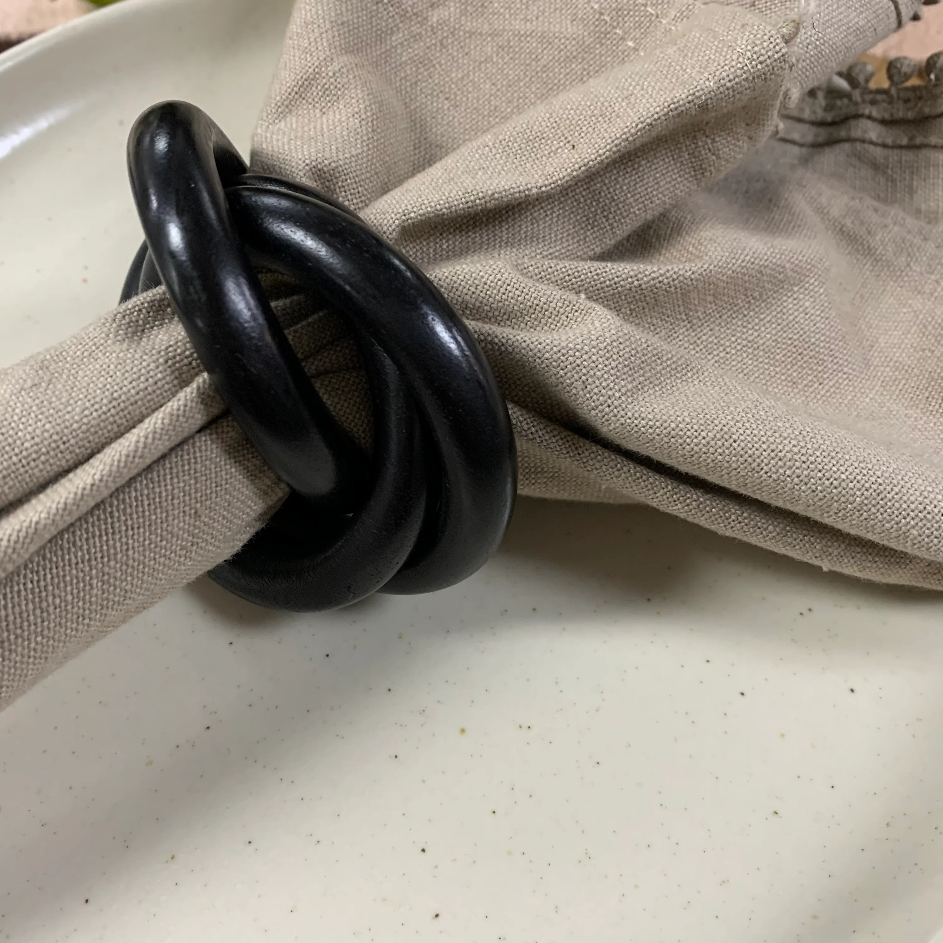 Tableau - Black Interlocking Wooden Napkin Ring - Image 3