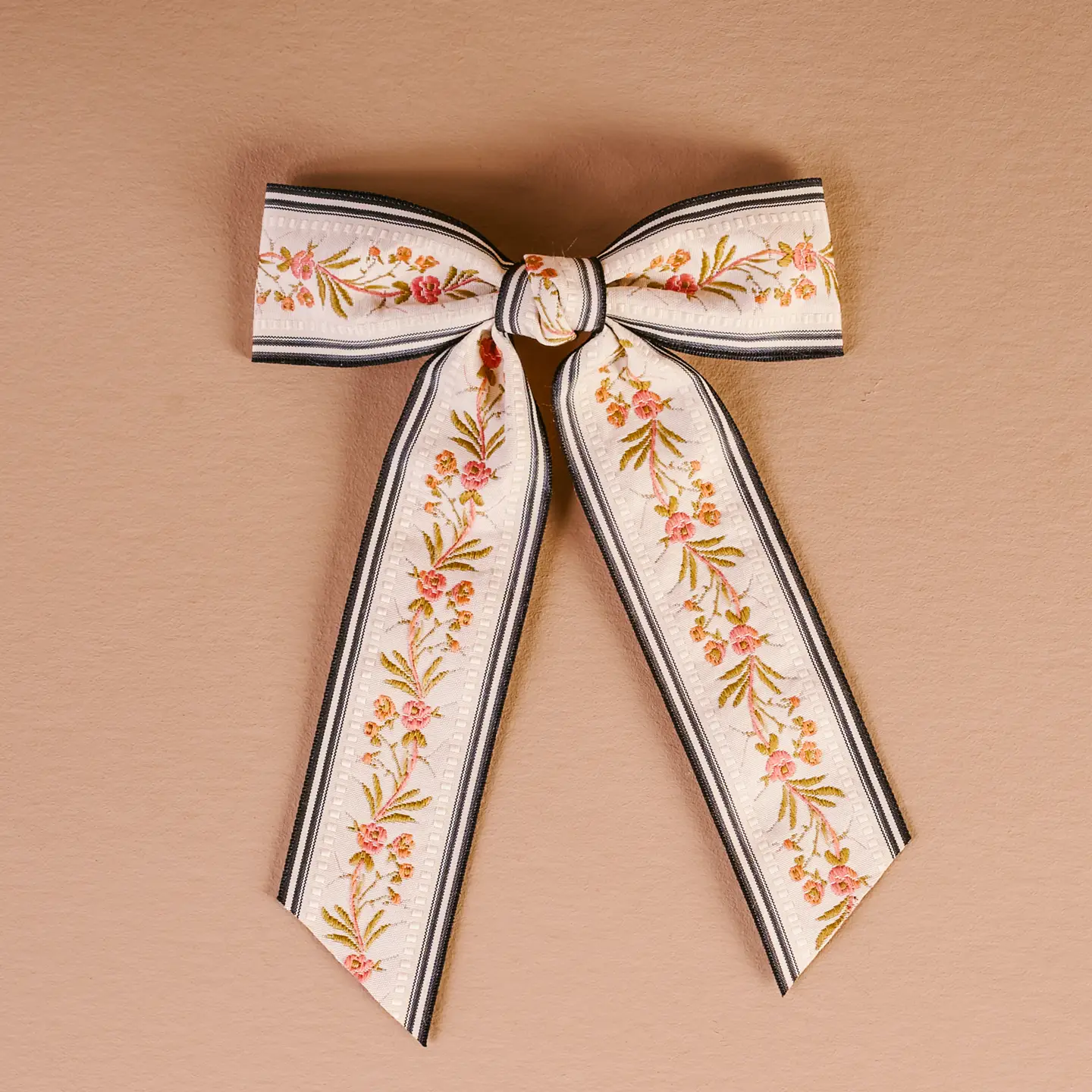 The Darling Effect - Cottage Crush Hair Bow, Cream