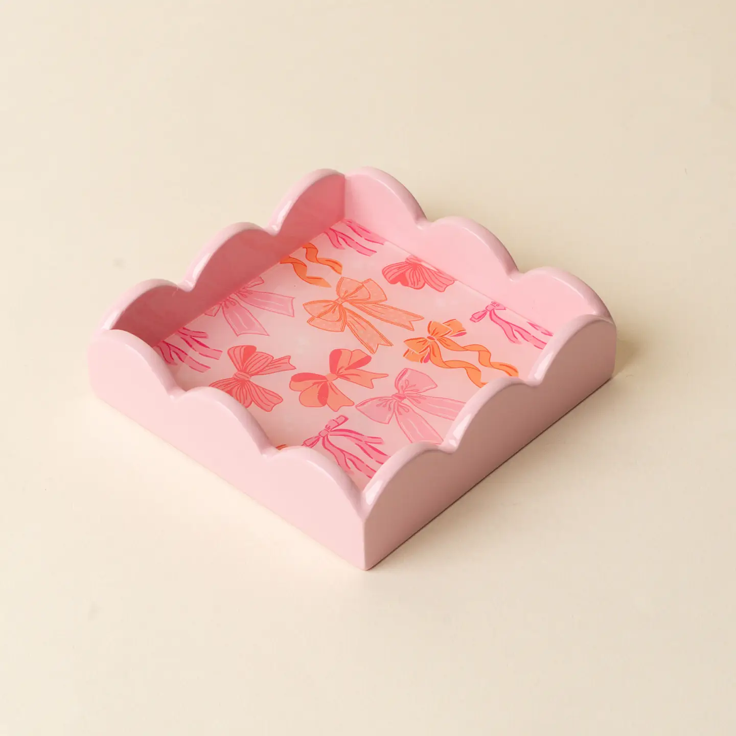 The Darling Effect - Scallop Trinket Tray, Blushing Bows