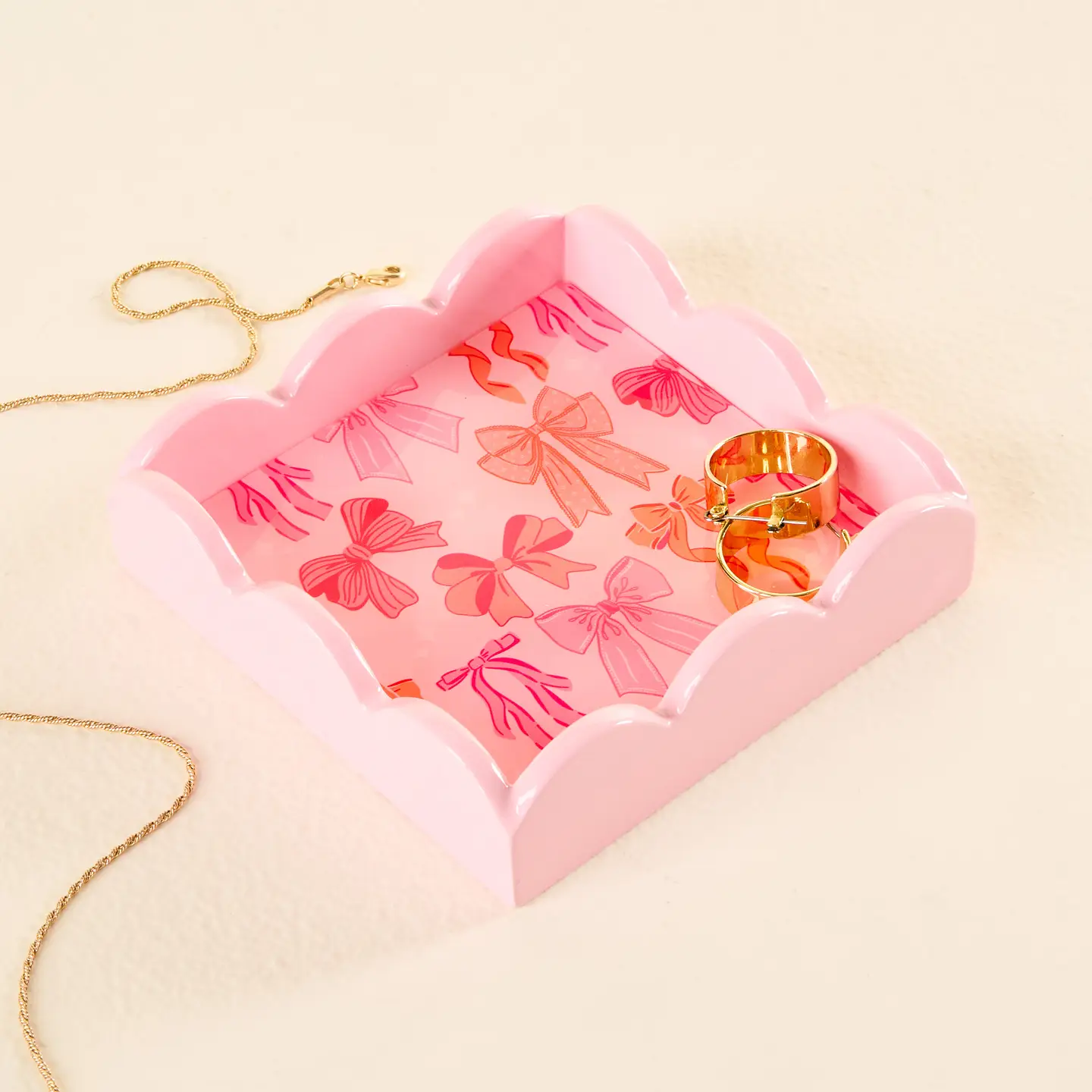 The Darling Effect - Scallop Trinket Tray, Blushing Bows - Image 2